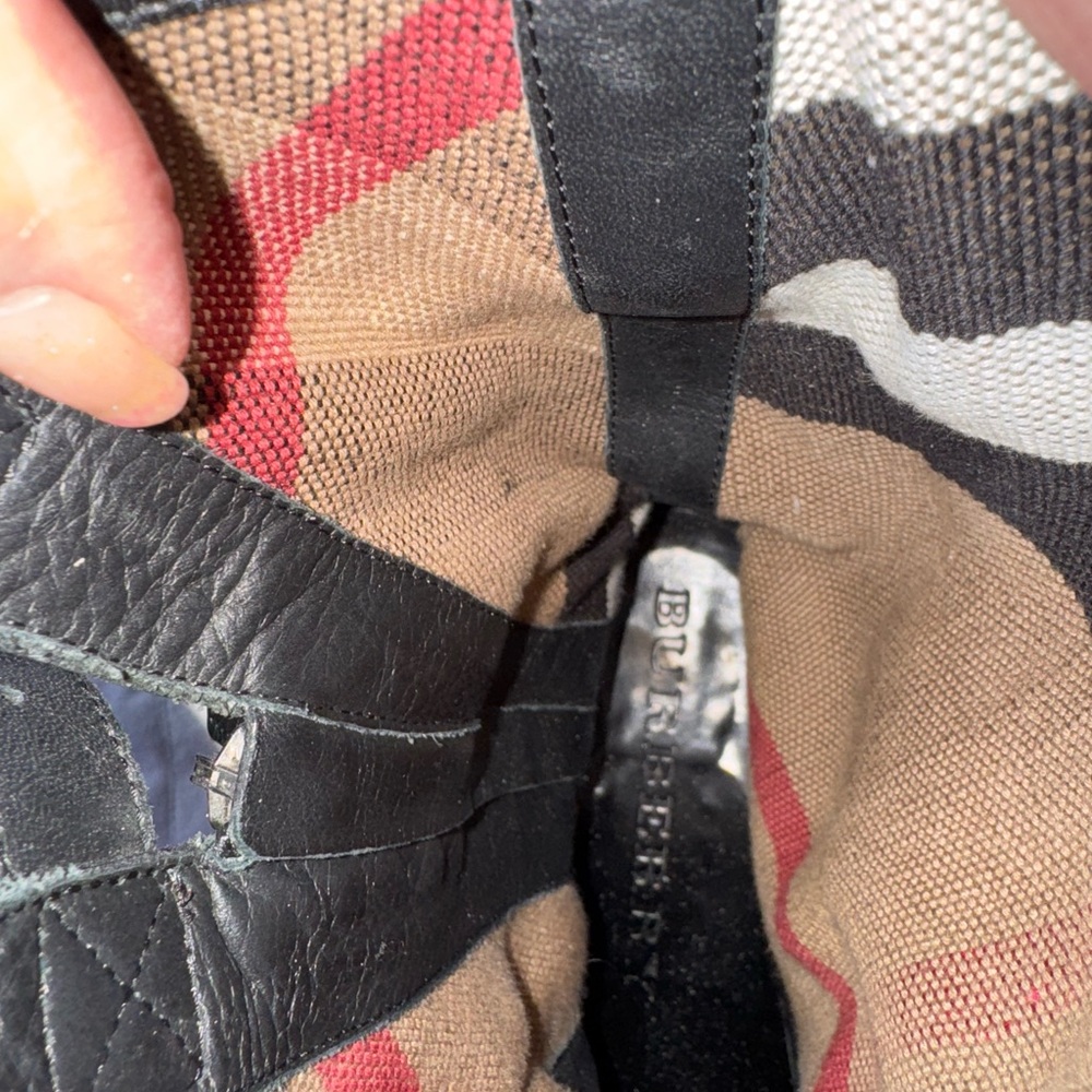 BURBERRY BOOTS - Picture 6 of 8
